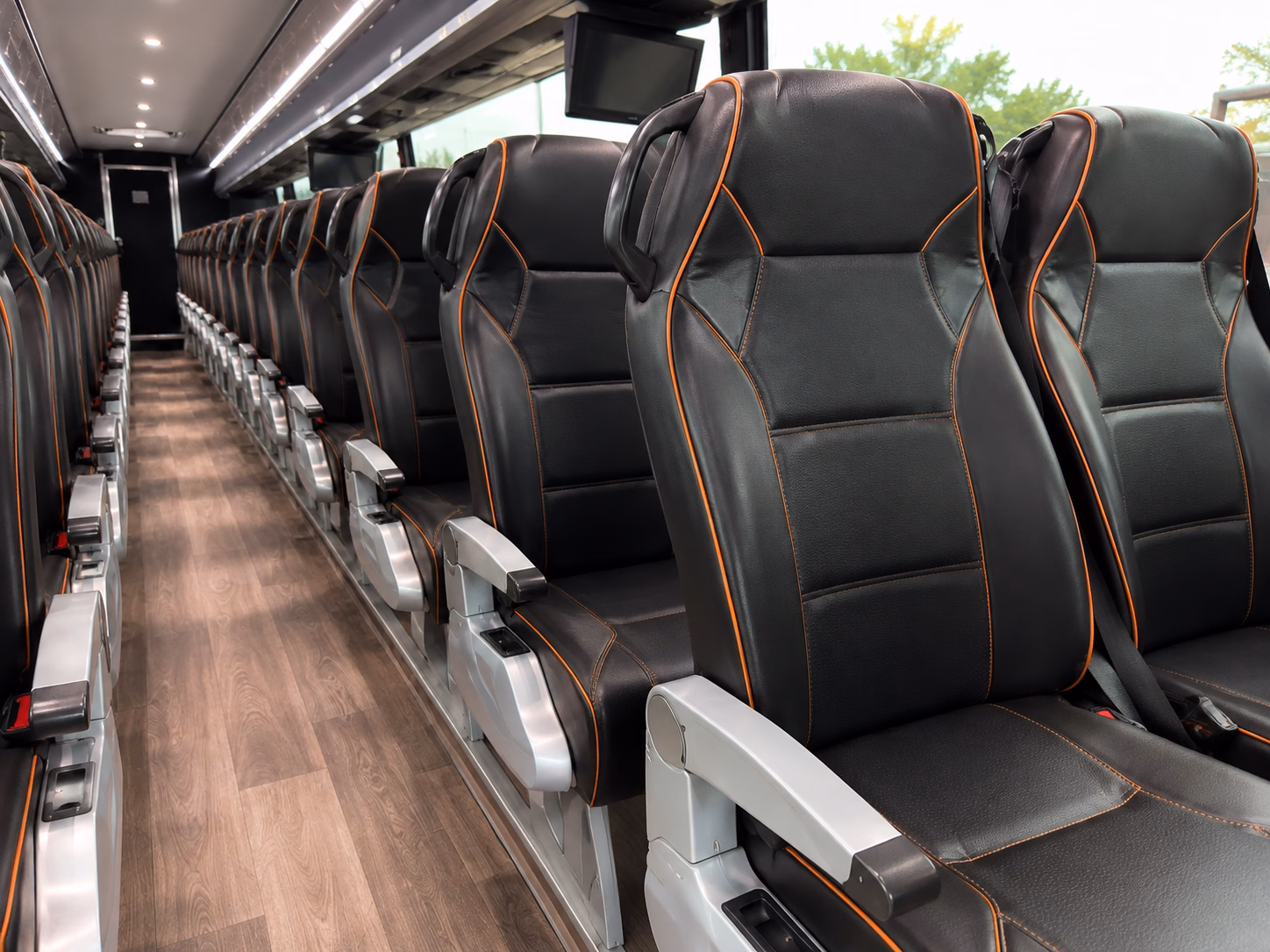shuttle buses between downtown hotels and brandywine valley wedding venues